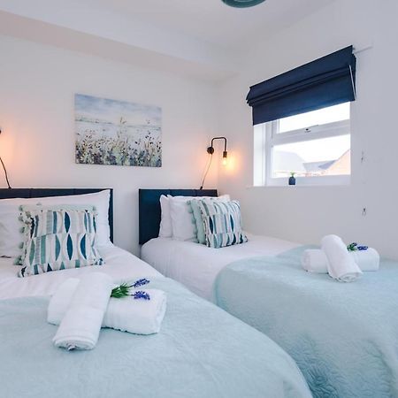 Bright 2-Bed Cottage In Chester By 53 Degrees Property, Ideal For Couples & Small Groups, City Centre - Sleeps 6 Extérieur photo