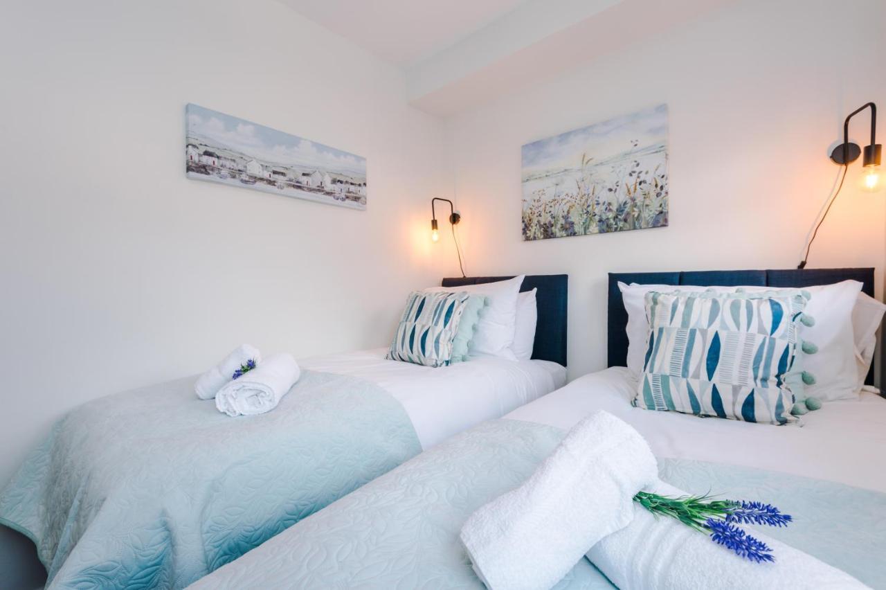 Bright 2-Bed Cottage In Chester By 53 Degrees Property, Ideal For Couples & Small Groups, City Centre - Sleeps 6 Extérieur photo